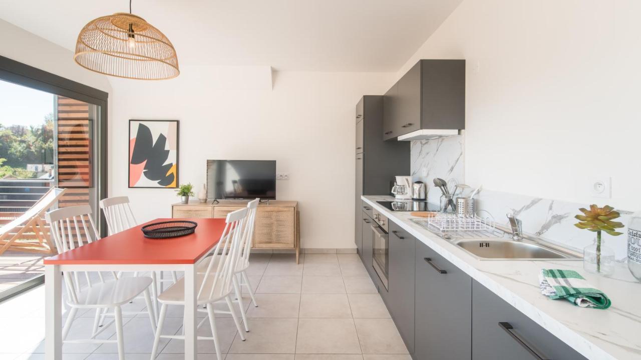 Villa Spacieuse Avec Jacuzzi Privatif Sarlat-la-Canéda Buitenkant foto