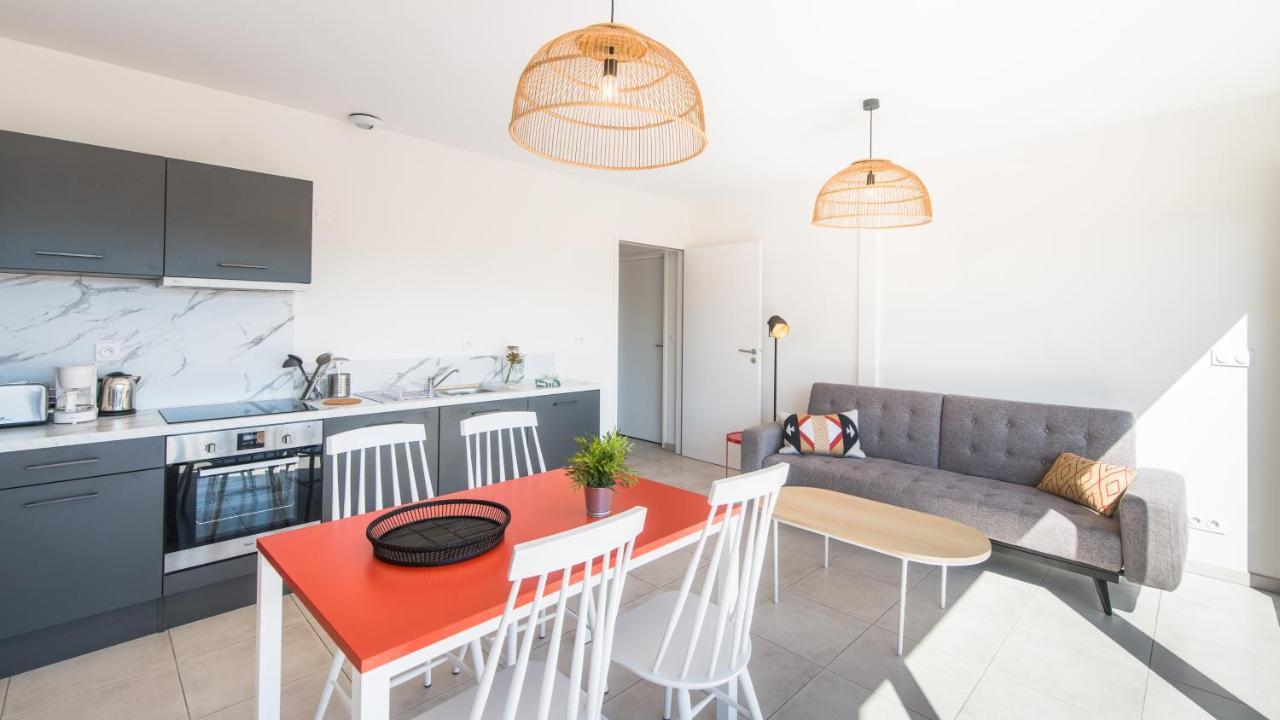 Villa Spacieuse Avec Jacuzzi Privatif Sarlat-la-Canéda Buitenkant foto