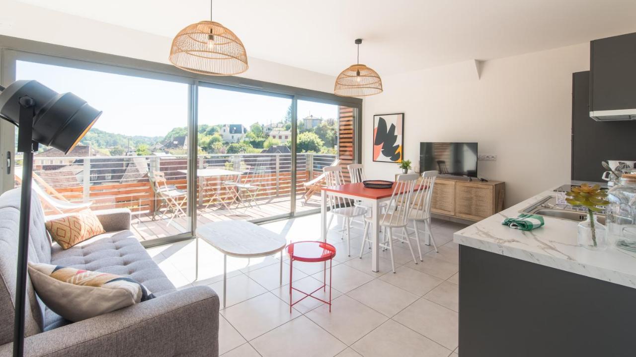 Villa Spacieuse Avec Jacuzzi Privatif Sarlat-la-Canéda Buitenkant foto